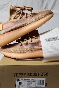 Adidas Yeezy Boost 350 V2 Clay Size:5.5 Mens
